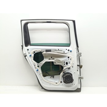 Recambio de puerta trasera izquierda para peugeot 5008 allure referencia OEM IAM 9006S6  