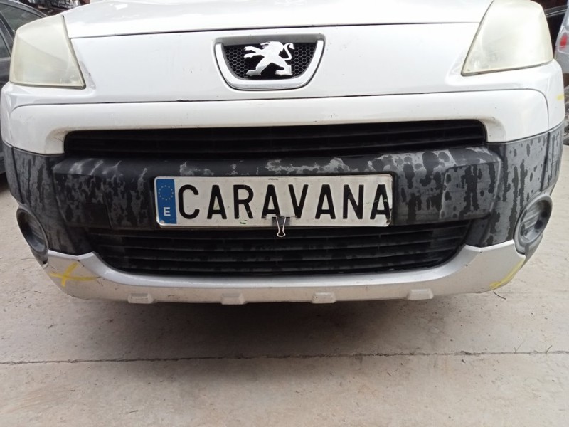 Recambio de paragolpes delantero para peugeot partner kombi premium referencia OEM IAM 7401PY  