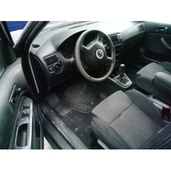 volkswagen golf iv berlina (1j1) del año 1999