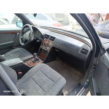 mercedes-benz clase c (w202) berlina del año 2003