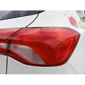 Recambio de piloto trasero derecho para ford focus trend edition referencia OEM IAM   