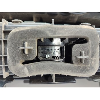 Recambio de piloto trasero derecho para volkswagen caddy furgón/kombi kombi referencia OEM IAM 2K7945096  