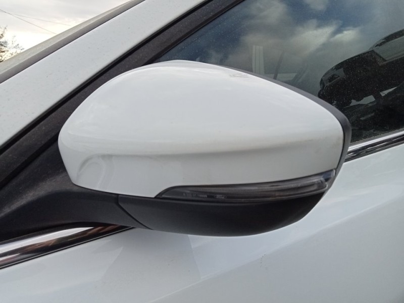 Recambio de retrovisor izquierdo para ford focus trend edition referencia OEM IAM JX7B17E715AD  