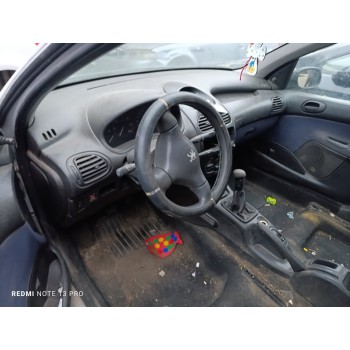 peugeot 206 berlina del año 1999