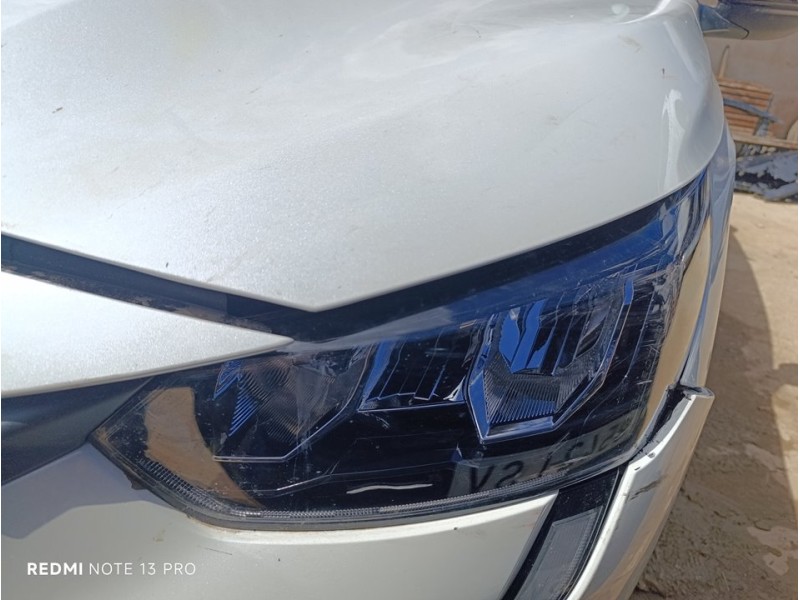 Recambio de faro izquierdo para peugeot 208 (p2) allure referencia OEM IAM 9833036380  