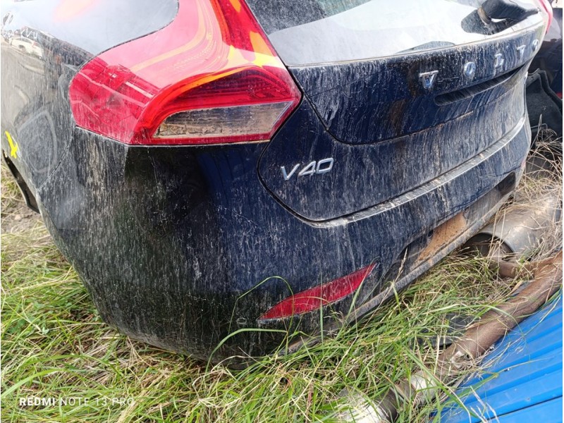 Recambio de paragolpes trasero para volvo v40 momentum referencia OEM IAM 39820442  