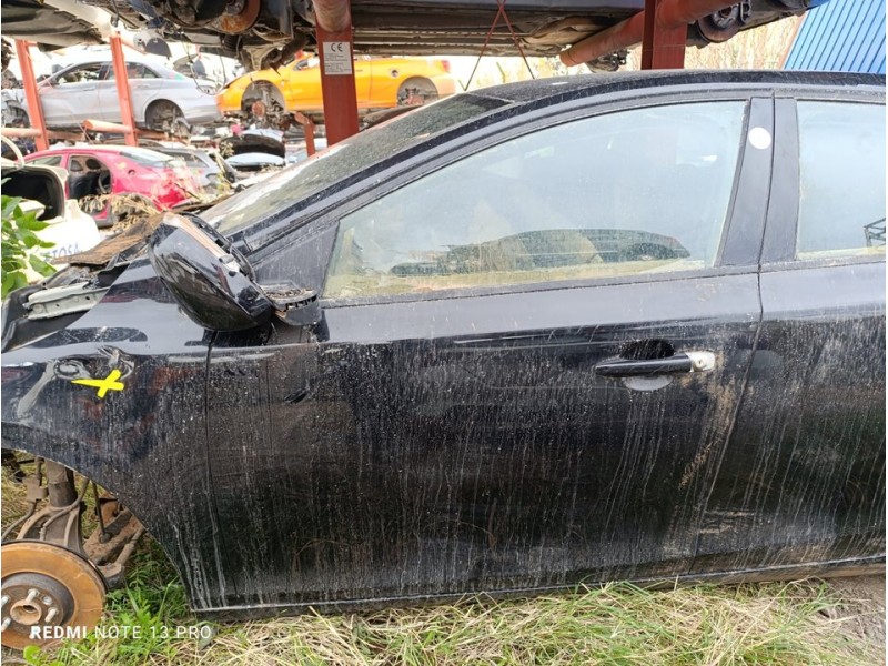 Recambio de puerta delantera izquierda para volvo v40 momentum referencia OEM IAM 32321018  