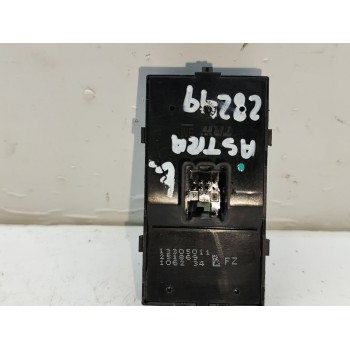 Recambio de mando elevalunas delantero izquierdo para opel astra j sports tourer cosmo referencia OEM IAM 13305011  