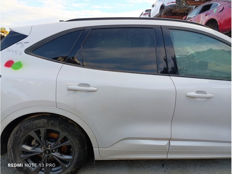 Recambio de puerta trasera derecha para ford kuga st-line referencia OEM IAM PLV4BS24630AM  