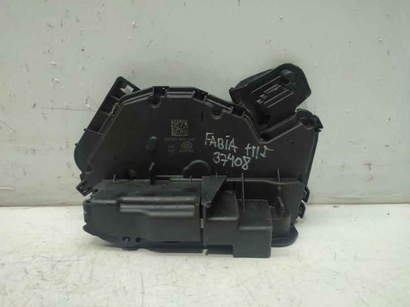 Recambio de cerradura puerta trasera izquierda para skoda fabia active referencia OEM IAM 5TA839015E  
