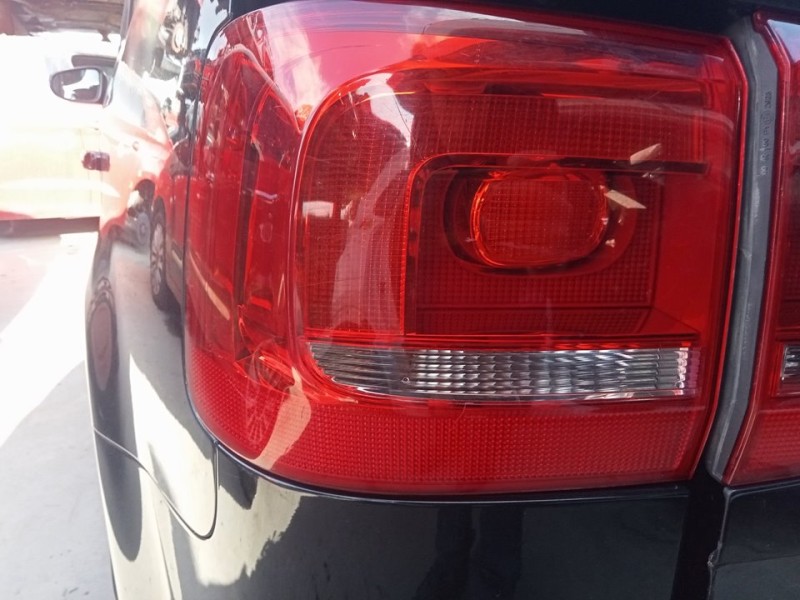 Recambio de piloto trasero izquierdo para volkswagen touran (1t3) advance referencia OEM IAM 1T0945095R  