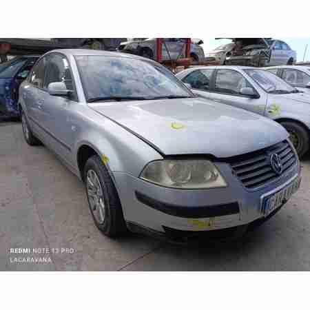 VOLKSWAGEN PASSAT BERLINA (3B3)