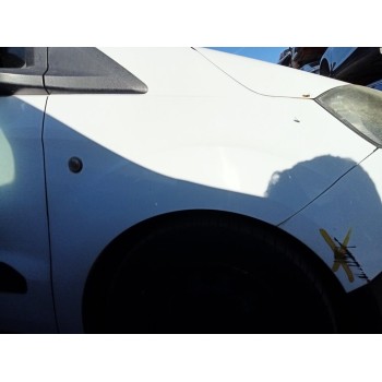 Recambio de aleta delantera derecha para ford transit courier trend referencia OEM IAM PET76A16015AG  