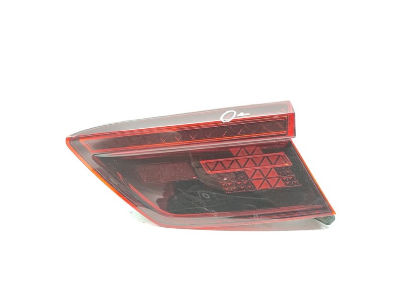 Recambio de piloto trasero derecho interior para volkswagen tiguan sport bmt referencia OEM IAM 5NA945308D  