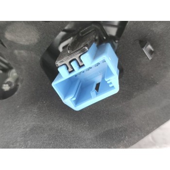 Recambio de piloto trasero derecho interior para volkswagen tiguan sport bmt referencia OEM IAM 5NA945308D  