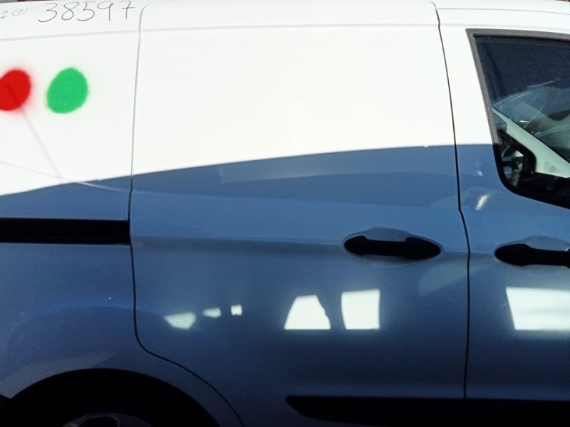 Recambio de puerta lateral corredera derecha para ford transit courier trend referencia OEM IAM PET7624630GG  