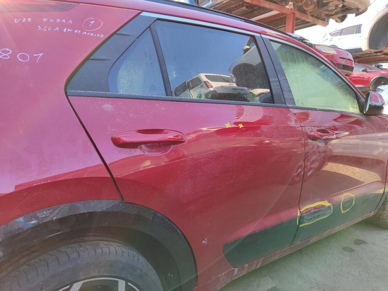 Recambio de puerta trasera derecha para kia niro (sg2) hybrid drive referencia OEM IAM 77004AT000  