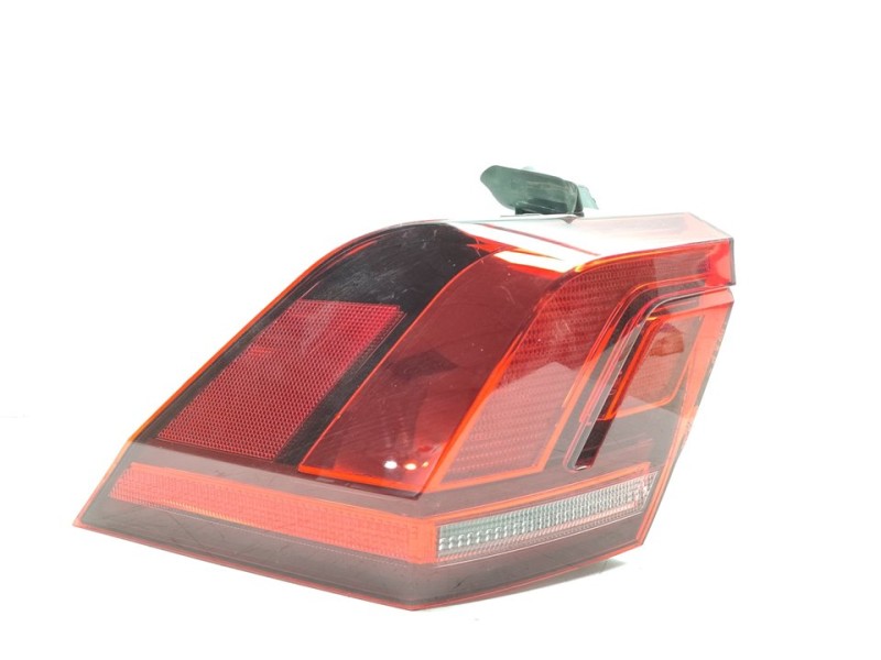 Recambio de piloto trasero izquierdo para volkswagen tiguan advance bmt referencia OEM IAM 5NA945095D  