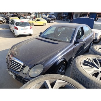 mercedes-benz clase e (w211) berlina del año 2006