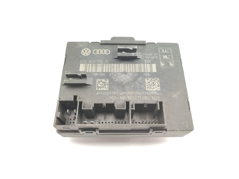 Recambio de modulo electronico para audi a4 ber. (b8) e referencia OEM IAM 8T0959795N  