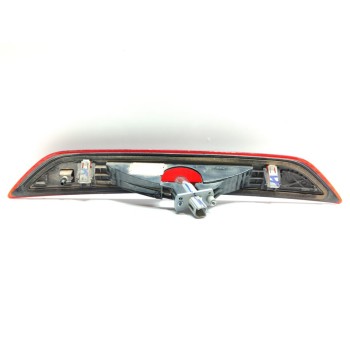 Recambio de piloto trasero central para ford ka+ active referencia OEM IAM E3B513A613  