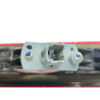 Recambio de piloto trasero central para ford ka+ active referencia OEM IAM E3B513A613  