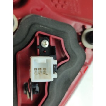 Recambio de piloto trasero izquierdo interior para kia stonic (ybcuv) drive referencia OEM IAM 92403H8500  