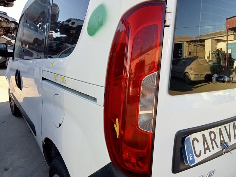 Recambio de piloto trasero izquierdo para fiat doblo ii (152) pop referencia OEM IAM   