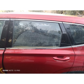 Recambio de puerta trasera izquierda para hyundai santa fe essence 2wd referencia OEM IAM 77003S1000  