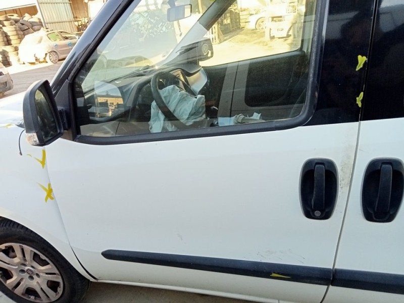 Recambio de puerta delantera izquierda para fiat doblo ii (152) pop referencia OEM IAM 52014834  