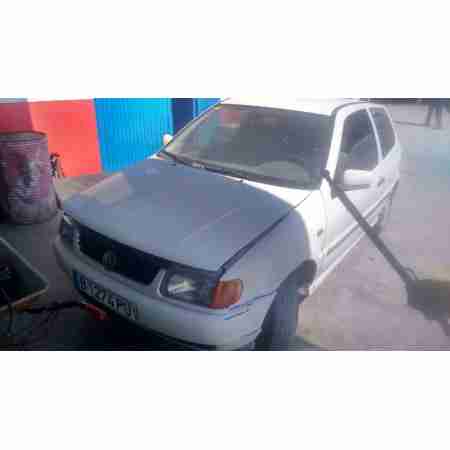VOLKSWAGEN POLO BERLINA (6N1)