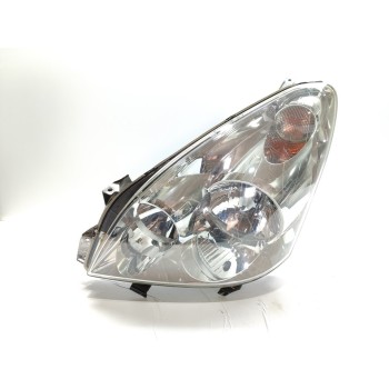 Recambio de faro izquierdo para toyota corolla verso (r1) 2,2 d-4d sport referencia OEM IAM 811700F010  