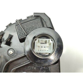 Recambio de cerradura puerta delantera derecha para lexus ct 200h referencia OEM IAM 6903042221  