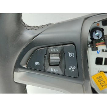 Recambio de volante para chevrolet trax lt referencia OEM IAM 95128822  
