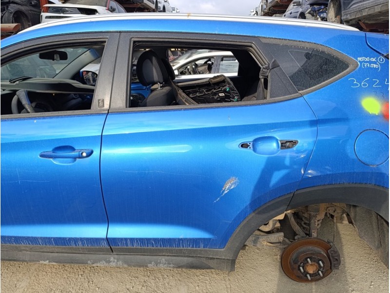 Recambio de puerta trasera izquierda para hyundai tucson classic blue referencia OEM IAM 77003D7000  