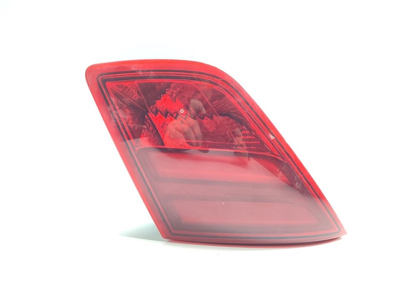 Recambio de piloto trasero derecho interior para peugeot 308 active referencia OEM IAM 9677818280  