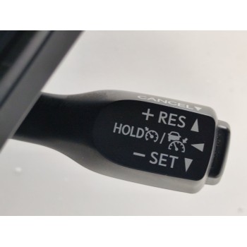 Recambio de volante para toyota c-hr hybrid active referencia OEM IAM 45100F4020C1  
