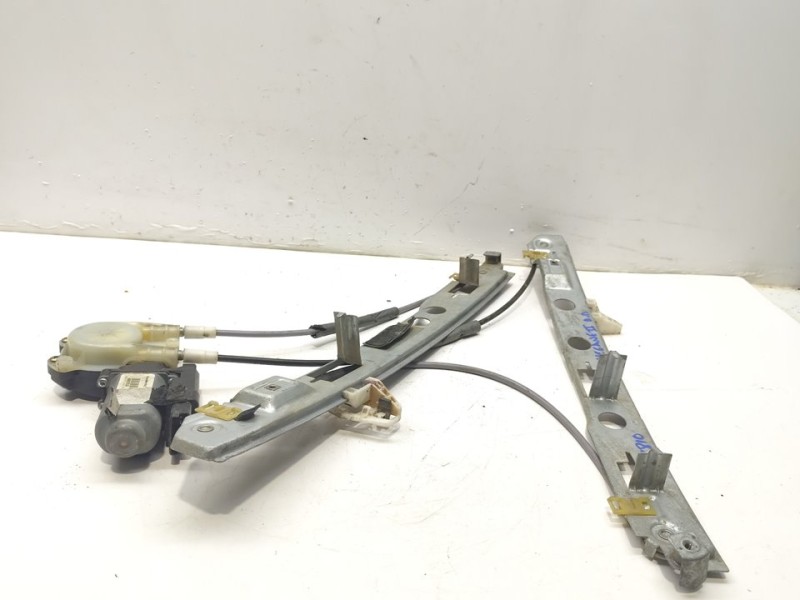 Recambio de elevalunas delantero derecho para renault megane ii berlina 5p dynamique referencia OEM IAM 8201010925  