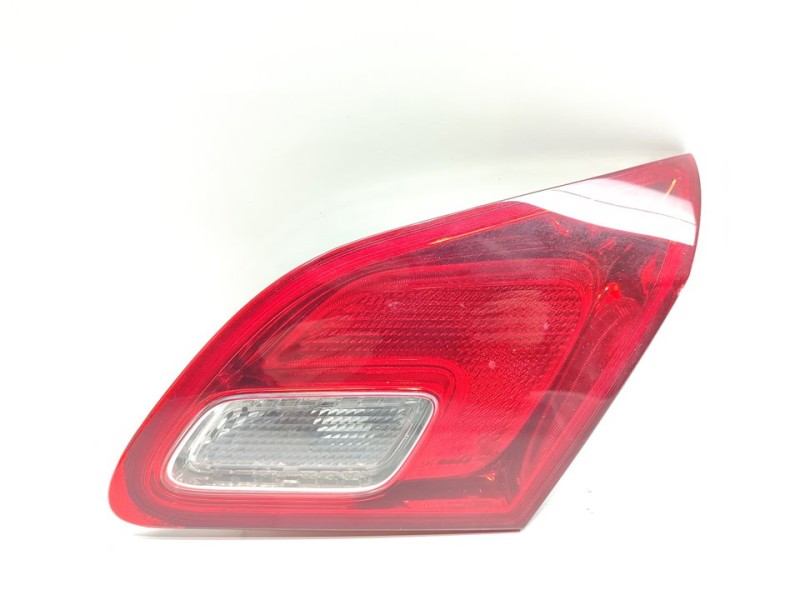 Recambio de piloto trasero derecho interior para opel astra j lim. cosmo referencia OEM IAM 13358075  