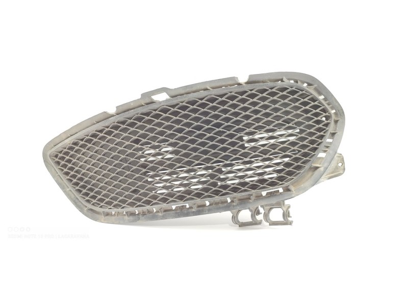Recambio de rejilla paragolpes izquierda para mercedes-benz clase cla (w117) cla 200 cdi (117.308) referencia OEM IAM A117885222