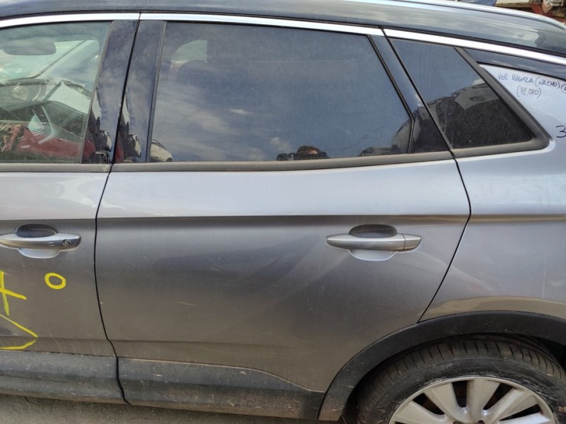 Recambio de puerta trasera izquierda para opel grandland x selective referencia OEM IAM 3551873  