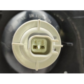 Recambio de piloto trasero izquierdo para land rover freelander baikal referencia OEM IAM 4H5Z13B504BA  