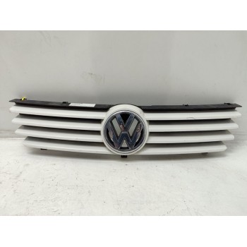 Recambio de rejilla delantera para volkswagen polo berlina (6n2) referencia OEM IAM 6N0853651J  