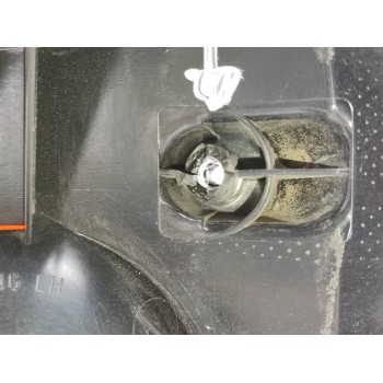 Recambio de piloto trasero izquierdo para land rover freelander baikal referencia OEM IAM 4H5Z13B504BA  