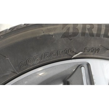 Recambio de juego llantas para hyundai ix20 gls comfort referencia OEM IAM 529101K650  