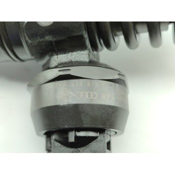Recambio de inyector para volkswagen polo (9n1) highline referencia OEM IAM 045130073T  