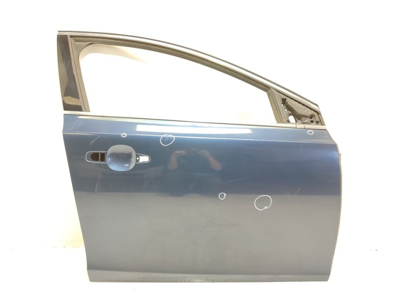 Recambio de puerta delantera derecha para volvo v40 basis referencia OEM IAM 31424669  