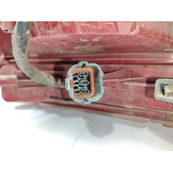 Recambio de piloto trasero derecho para kia carens (un) active referencia OEM IAM 92402100R  