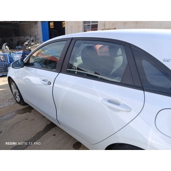 Recambio de puerta trasera izquierda para kia ceed concept referencia OEM IAM 77003J7000  