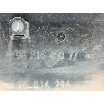 Recambio de moldura para citroën berlingo station wagon tonic referencia OEM IAM 9681645077  